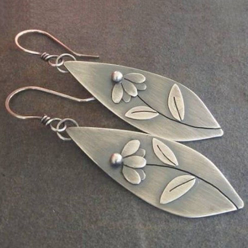 Women's Elegant Ethnic Style Leaf Petal Earrings