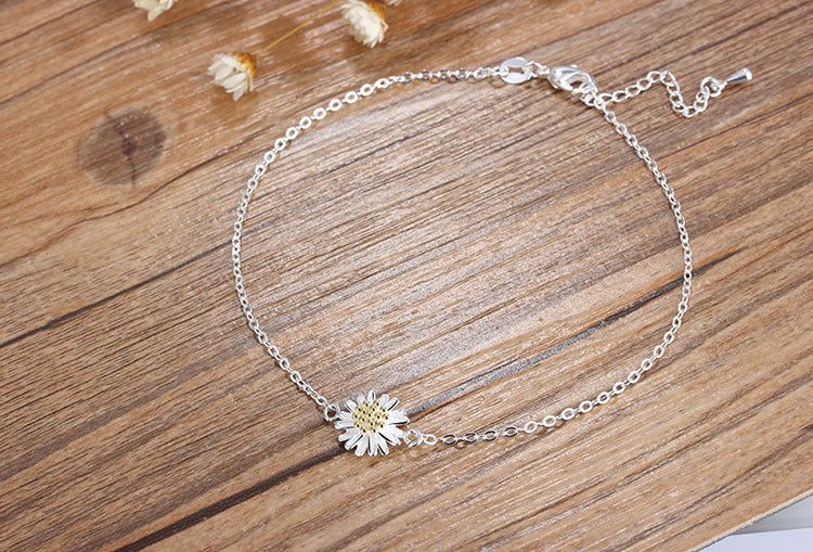 Small daisy anklet