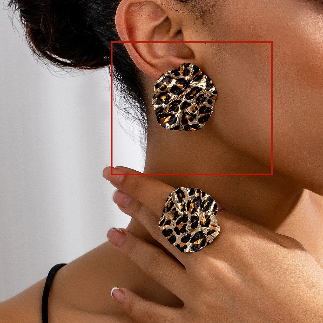 Vintage Geometric Leopard Print Circle Disc Fashion Design Ear Studs Ring Suit