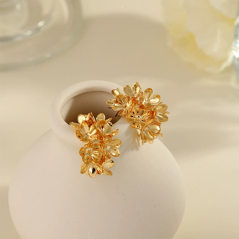 Golden Flowers C- Shaped Earrings New Retro Temperament