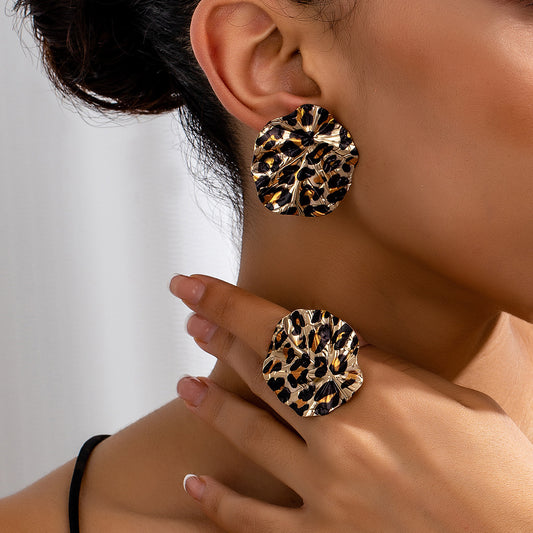 Vintage Geometric Leopard Print Circle Disc Fashion Design Ear Studs Ring Suit