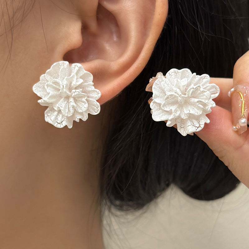 White Camellia Flower Special Interest Light Luxury Earrings