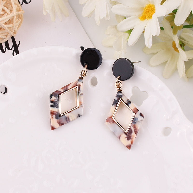 Fashion Simple And Fresh Style Personalized Earrings