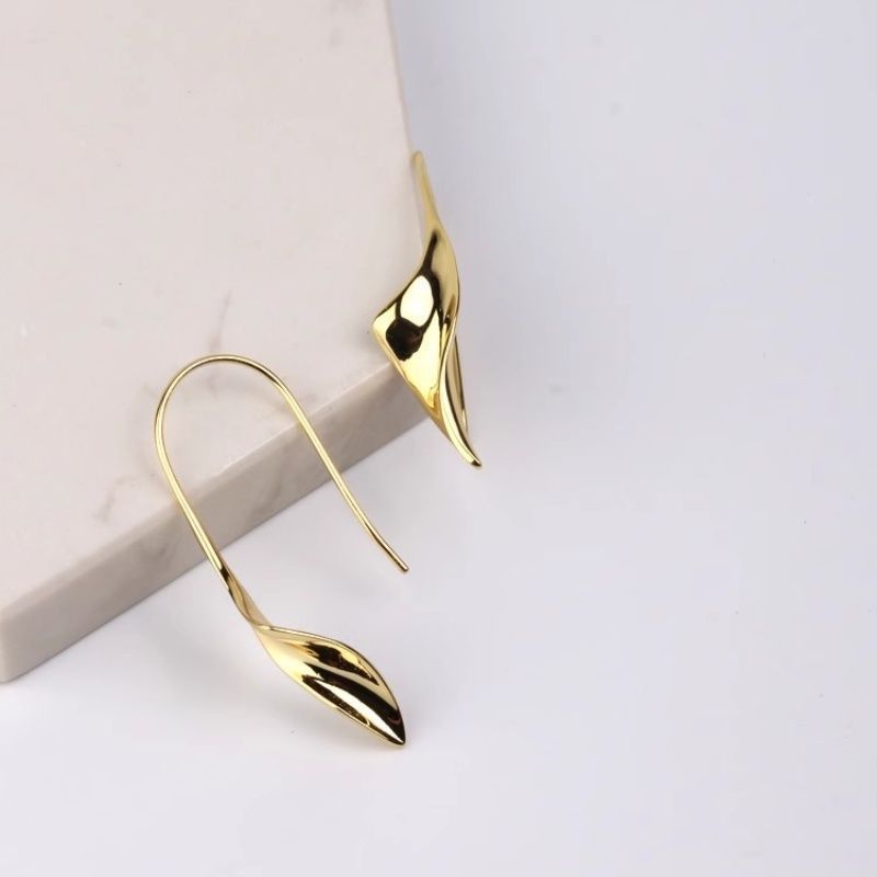 Niche Temperament Earrings Light Luxury Advanced Design Sense